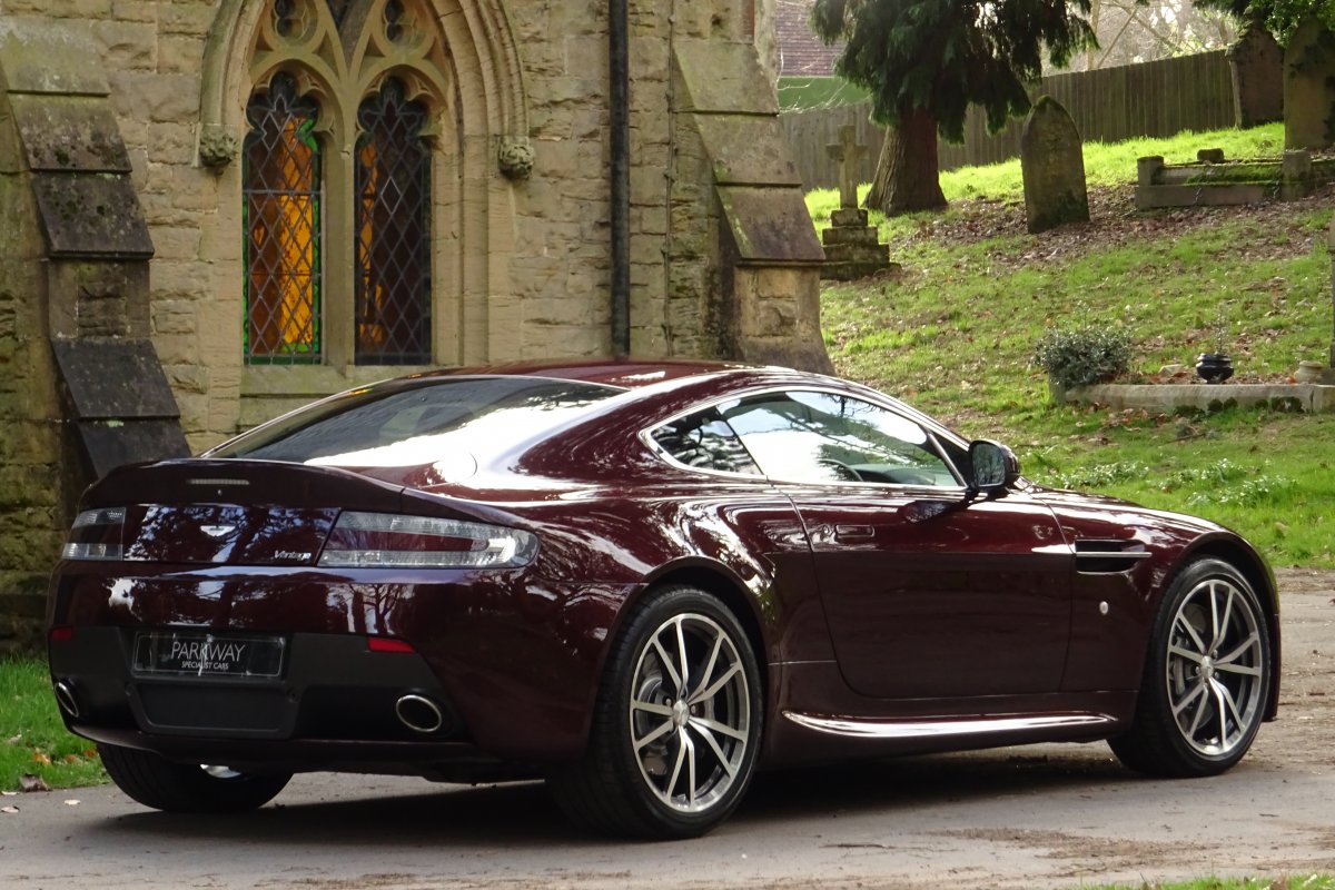 ASTON MARTIN VANTAGE (420) SPORTSHIFT 2DR -