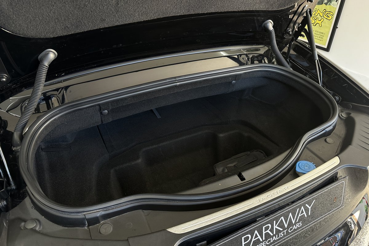 JAGUAR F-TYPE 5.0 V8 DYNAMIC-R CON AWD 2DR