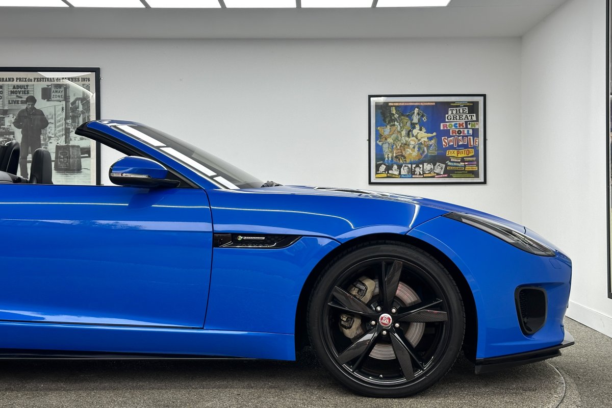 JAGUAR F-TYPE 2.0 P300 CONVERTIBLE