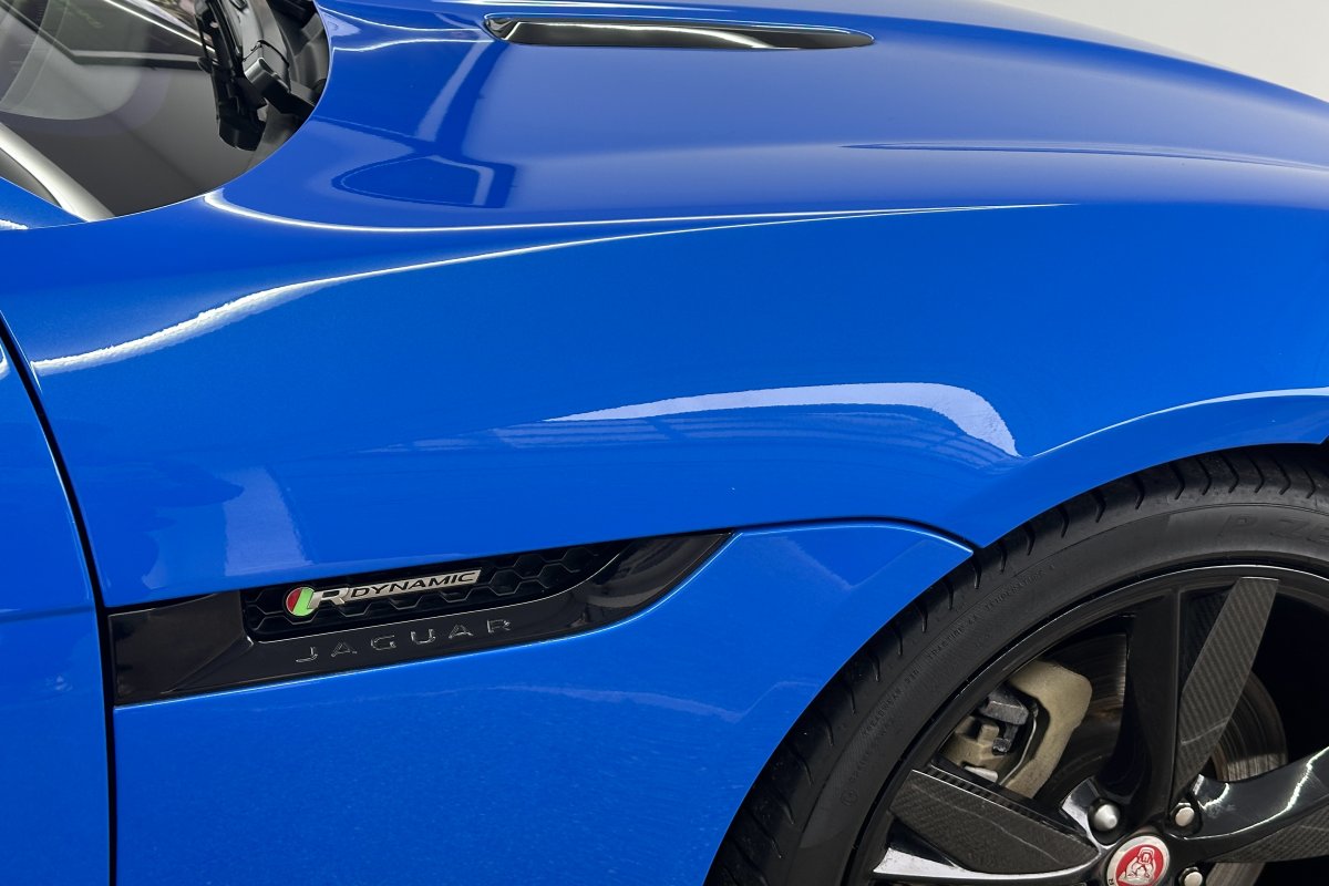 JAGUAR F-TYPE 2.0 P300 CONVERTIBLE