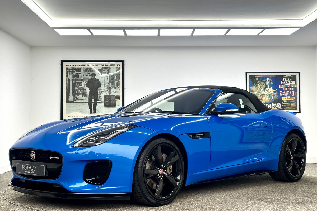 JAGUAR F-TYPE 2.0 P300 CONVERTIBLE