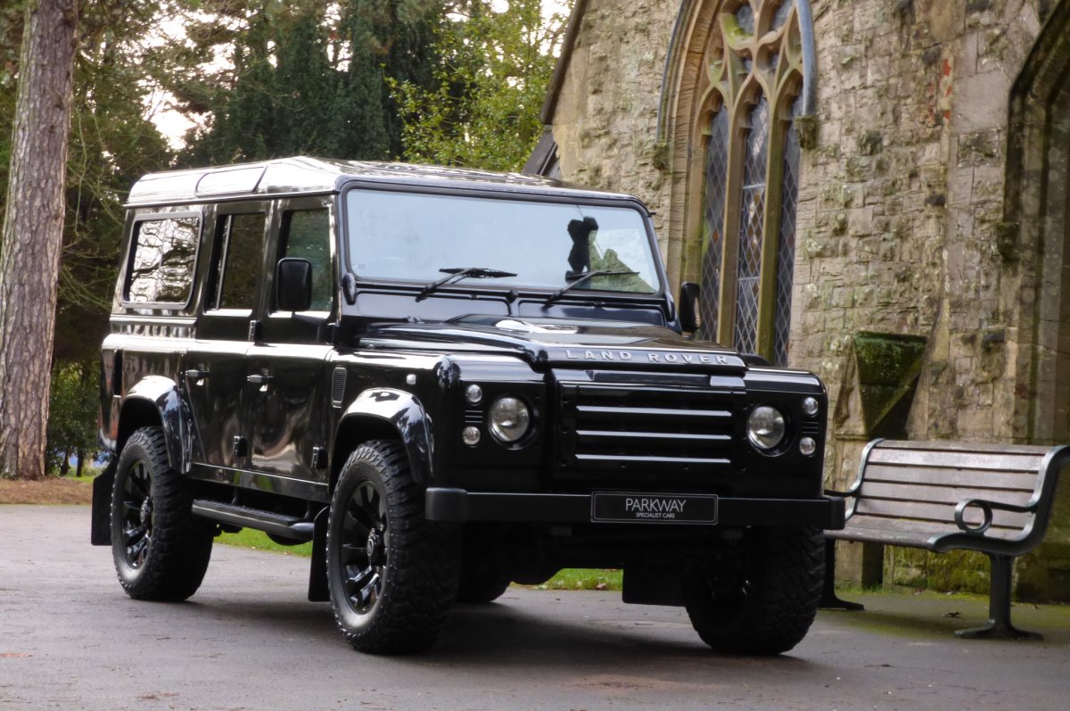 LAND ROVER DEFENDER 110 XS S/W LWB (No VAT)