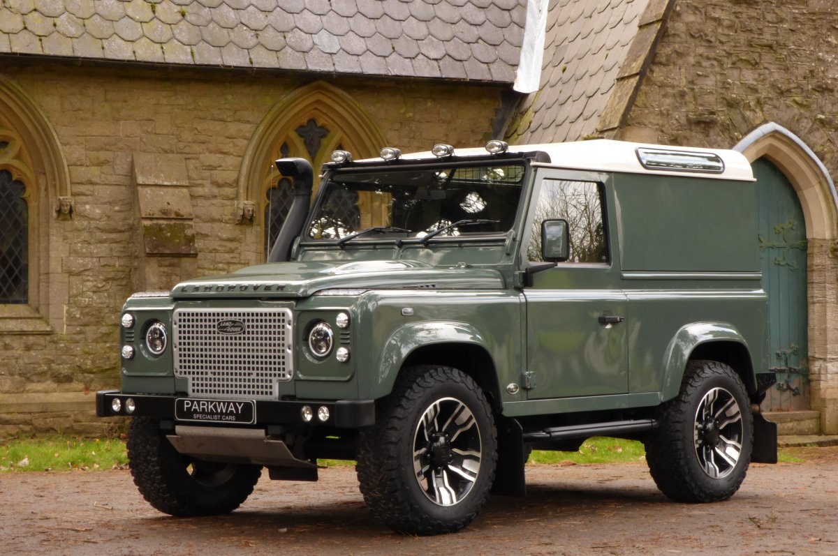 LAND ROVER DEFENDER 90 2.4 TD UTILITY (No VAT)