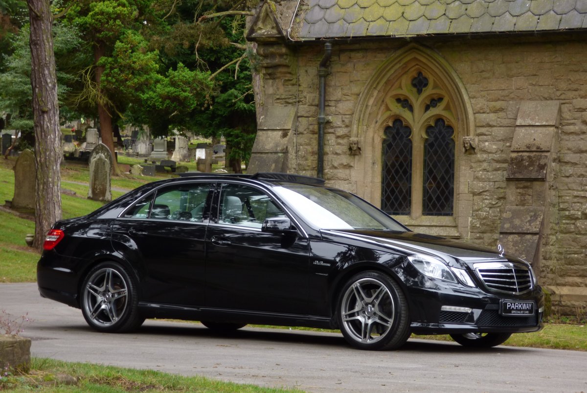 Mercedes-Benz E63 AMG (W212) 6.2 NA