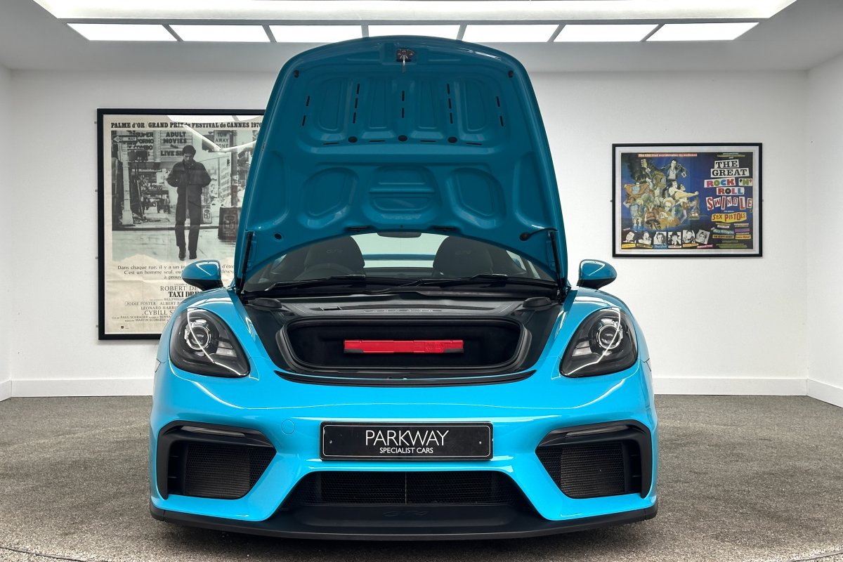 PORSCHE 718 CAYMAN GT4 MANUAL