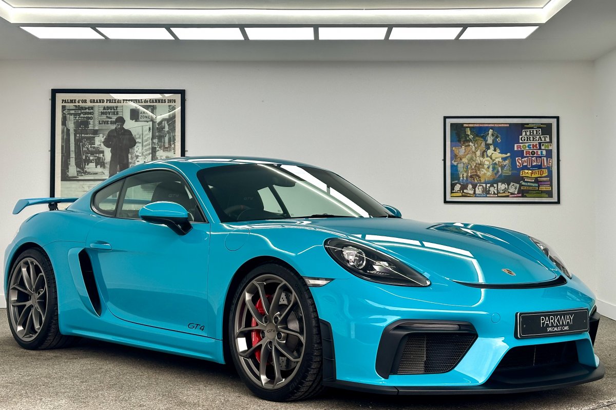 PORSCHE 718 CAYMAN GT4 MANUAL