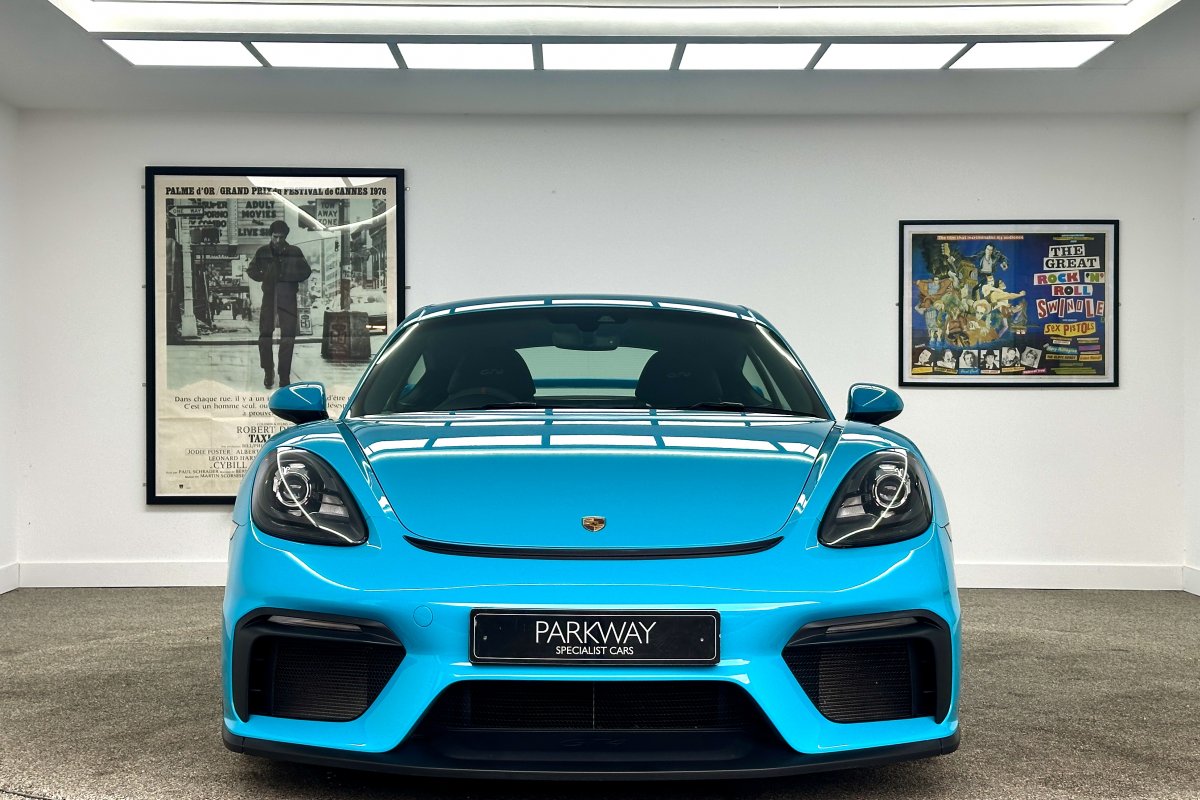 PORSCHE 718 CAYMAN GT4 MANUAL