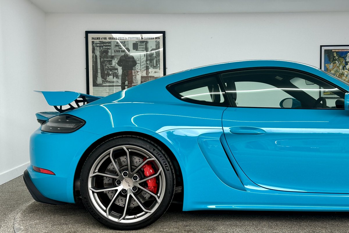 PORSCHE 718 CAYMAN GT4 MANUAL