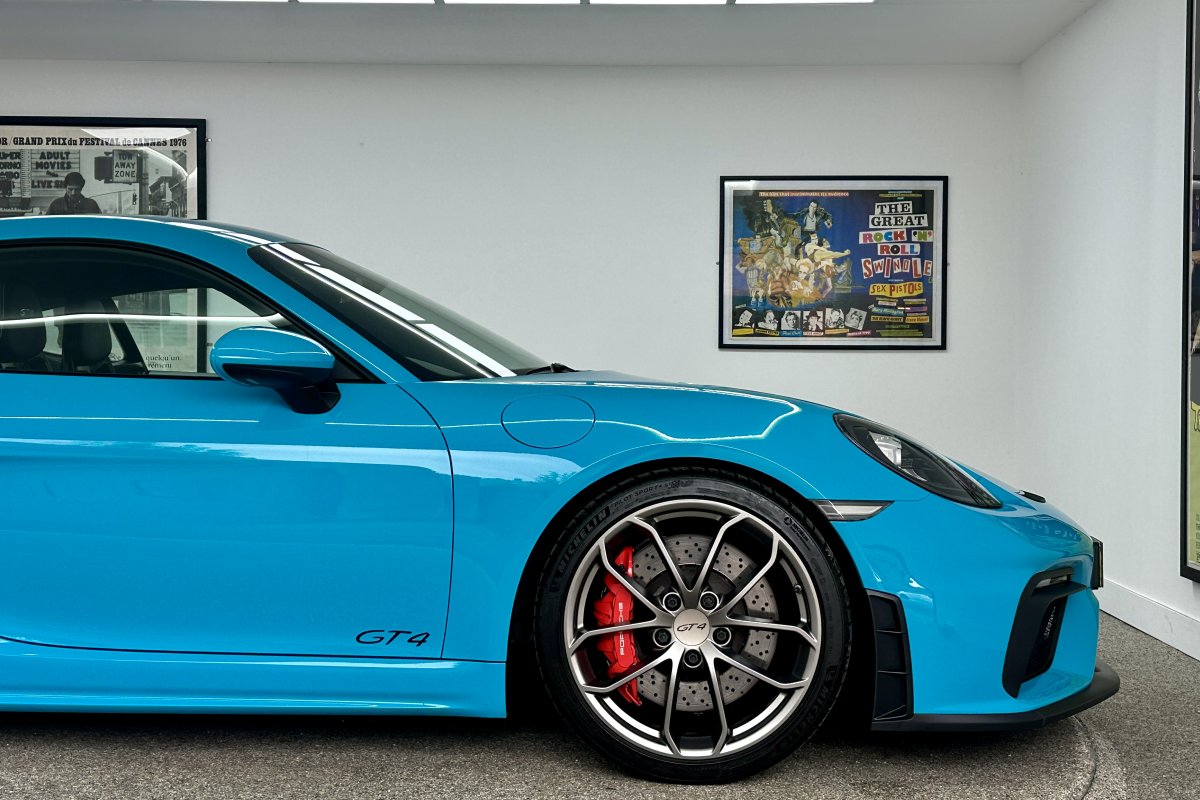 PORSCHE 718 CAYMAN GT4 MANUAL