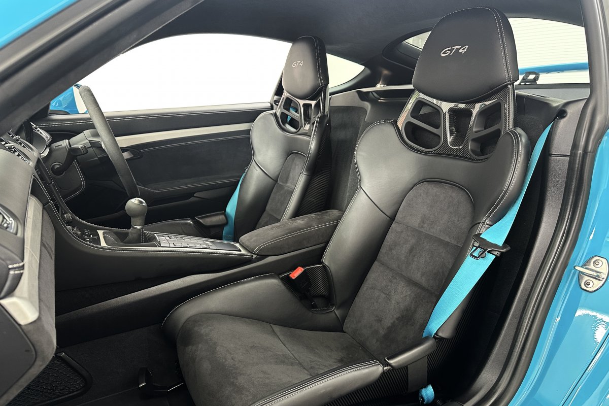 PORSCHE 718 CAYMAN GT4 MANUAL