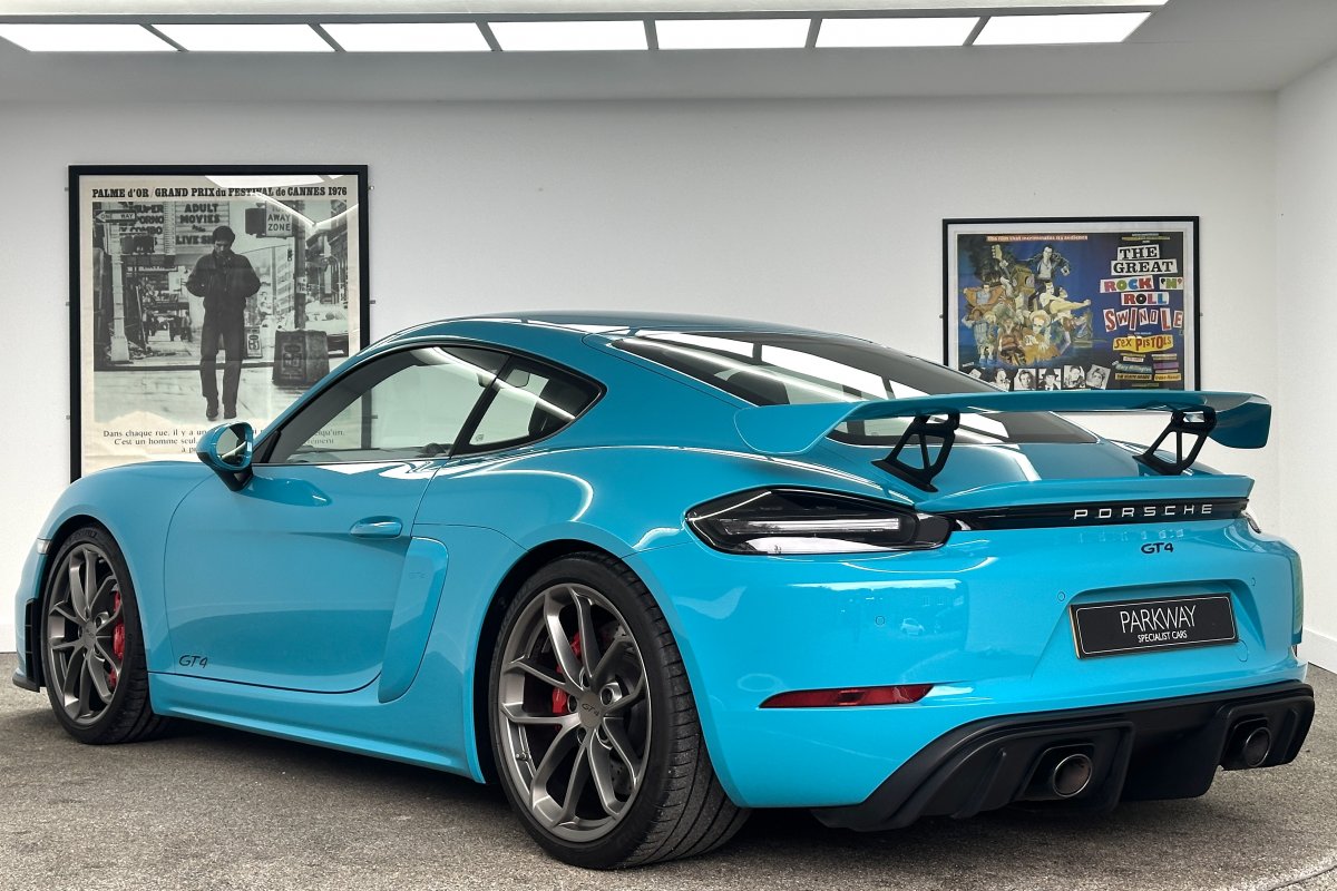 PORSCHE 718 CAYMAN GT4 MANUAL
