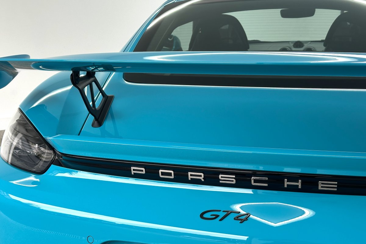 PORSCHE 718 CAYMAN GT4 MANUAL