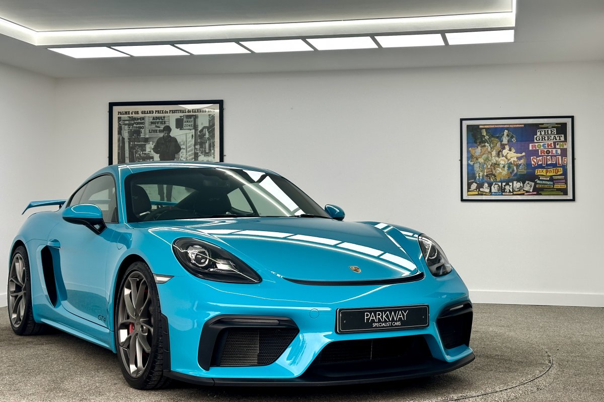 PORSCHE 718 CAYMAN GT4 MANUAL