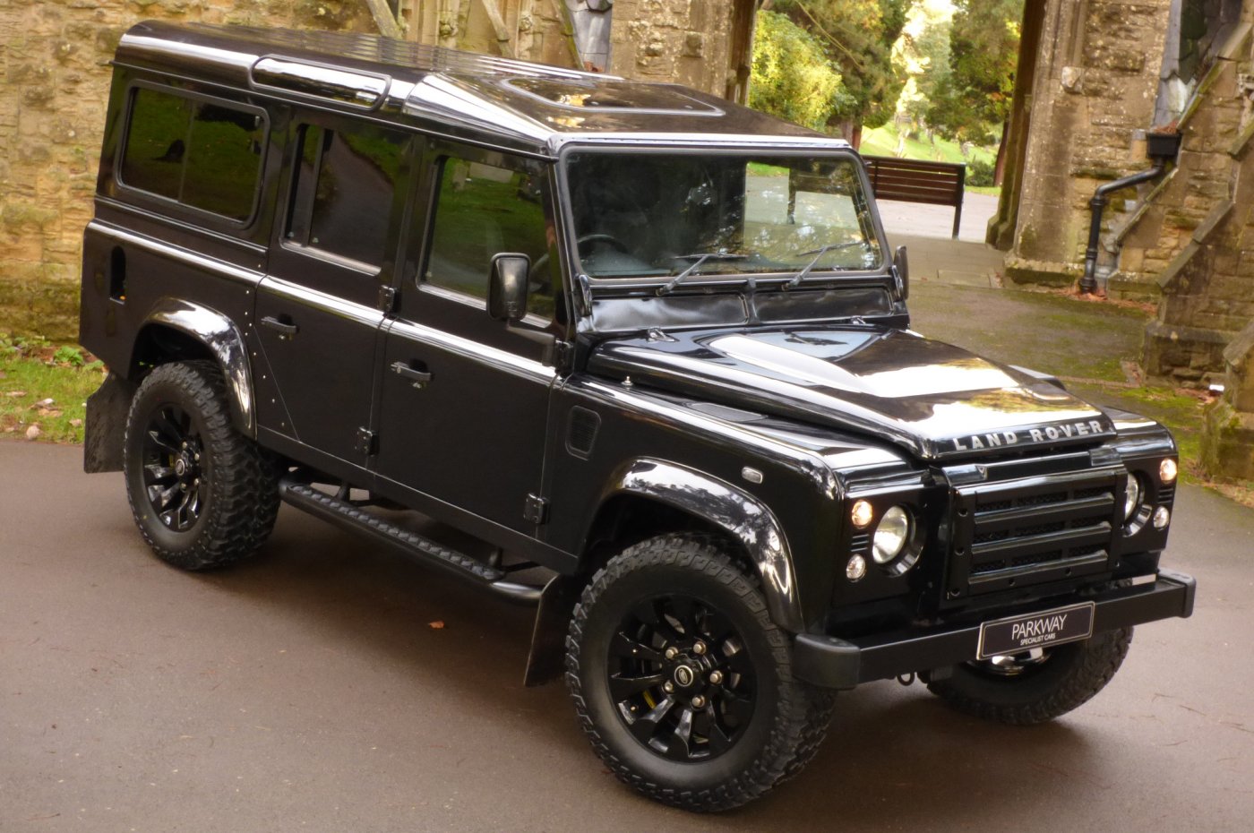 LAND ROVER DEFENDER 110 XS S/W LWB (No VAT)