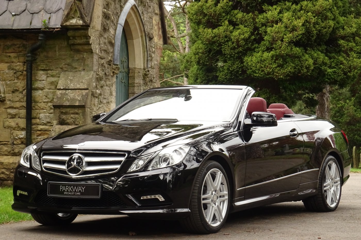 MERCEDES E500 V8 SPORT CONVERTIBLE 2DR