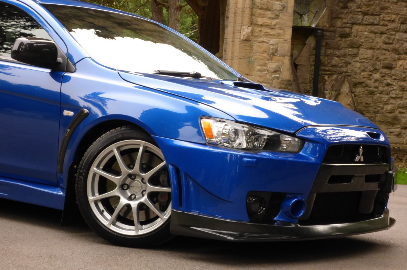 Mitsubishi lancer 2.0 evolution X FQ-400.