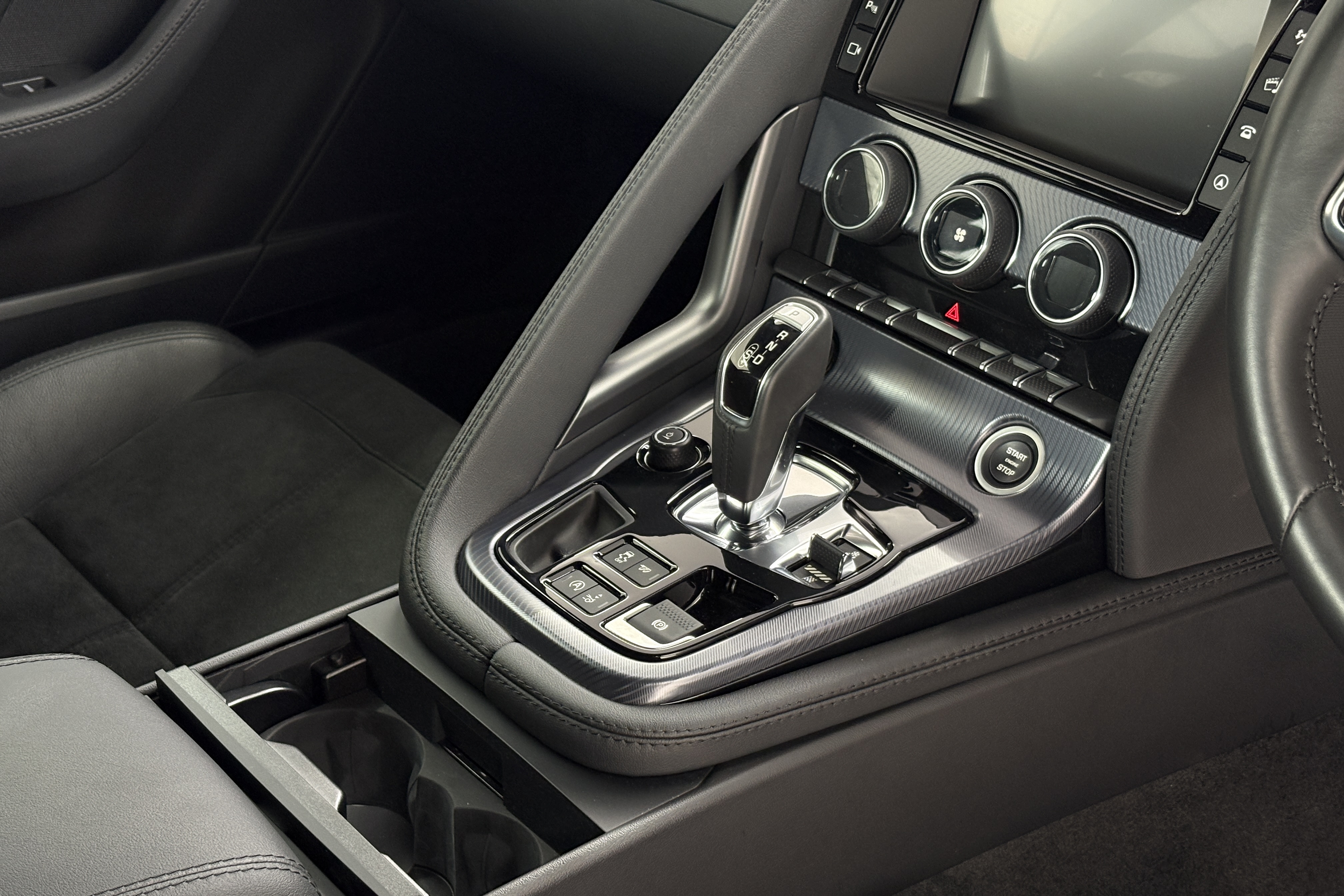Interior 3