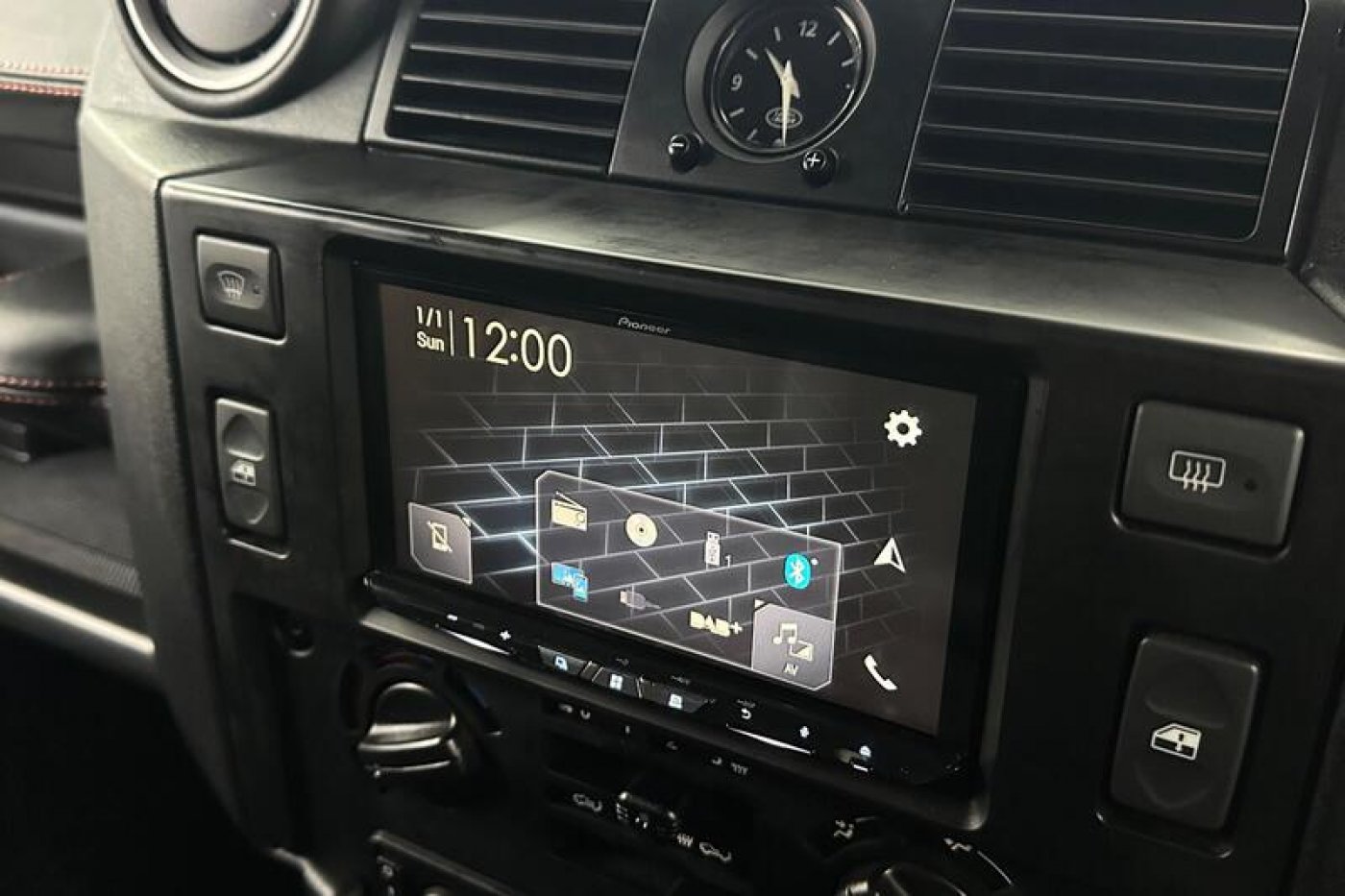 Interior 11
