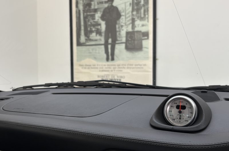 Interior 8