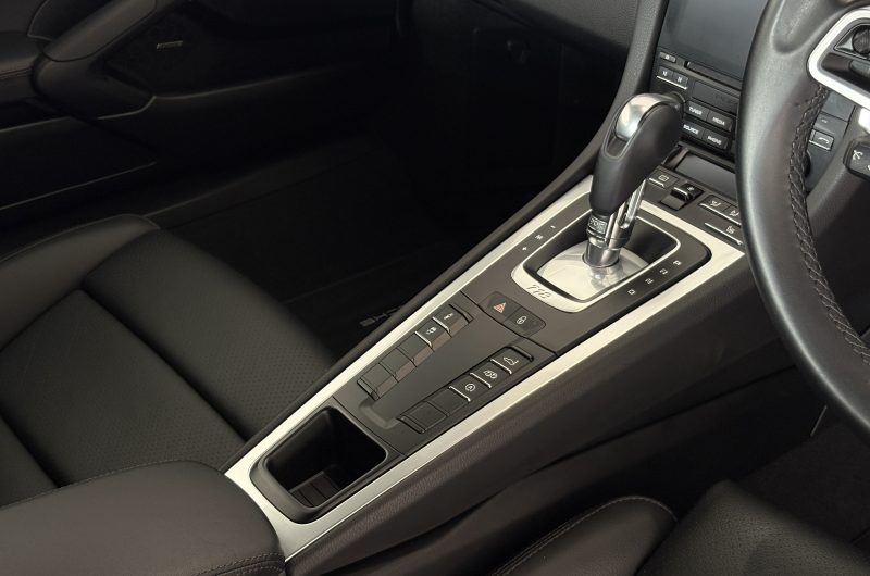 Interior 14