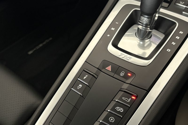 Interior 17