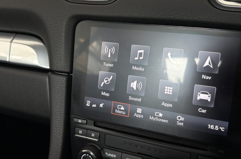 Interior 6