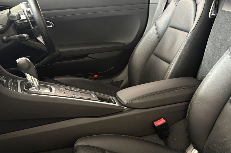 Interior 12