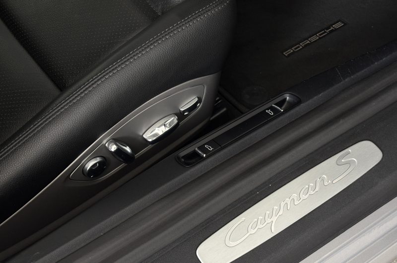 Interior 18