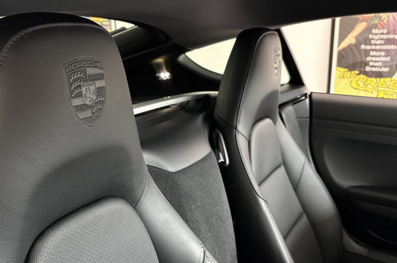 Interior 15