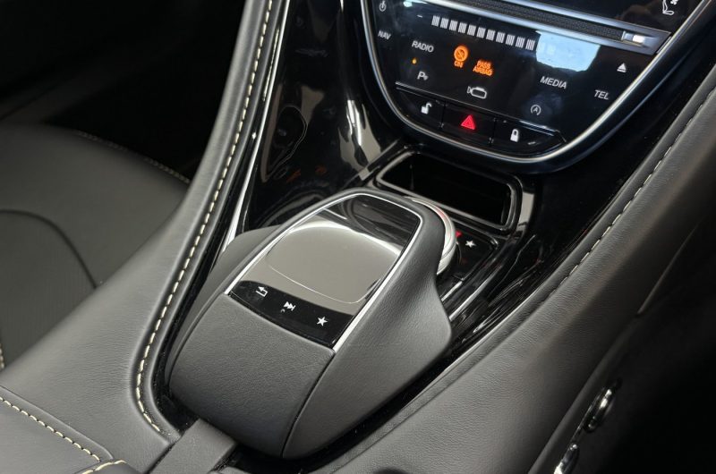 Interior 16