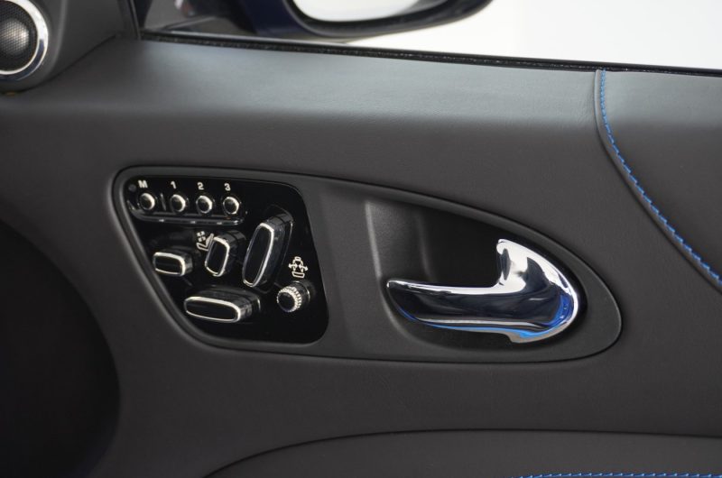 Interior 9