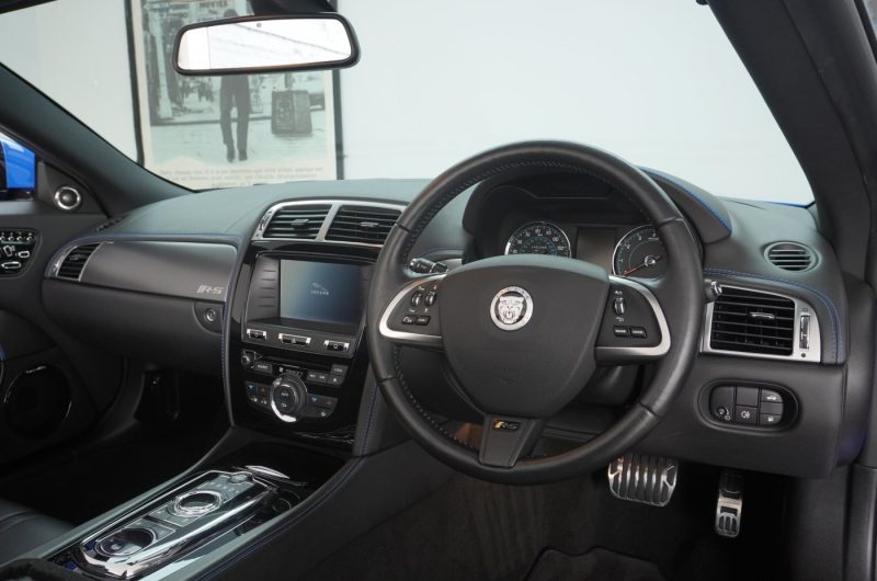Interior 12