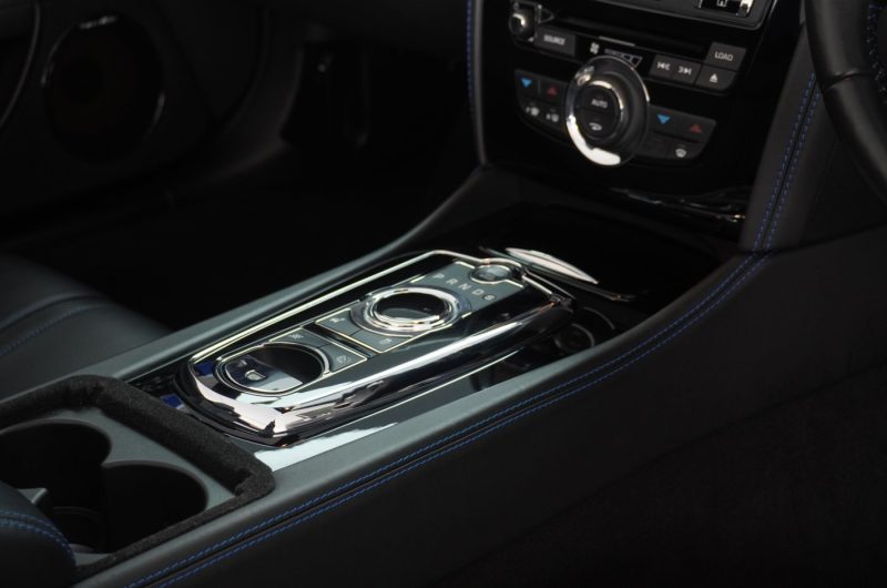Interior 10