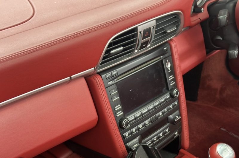 Interior 11