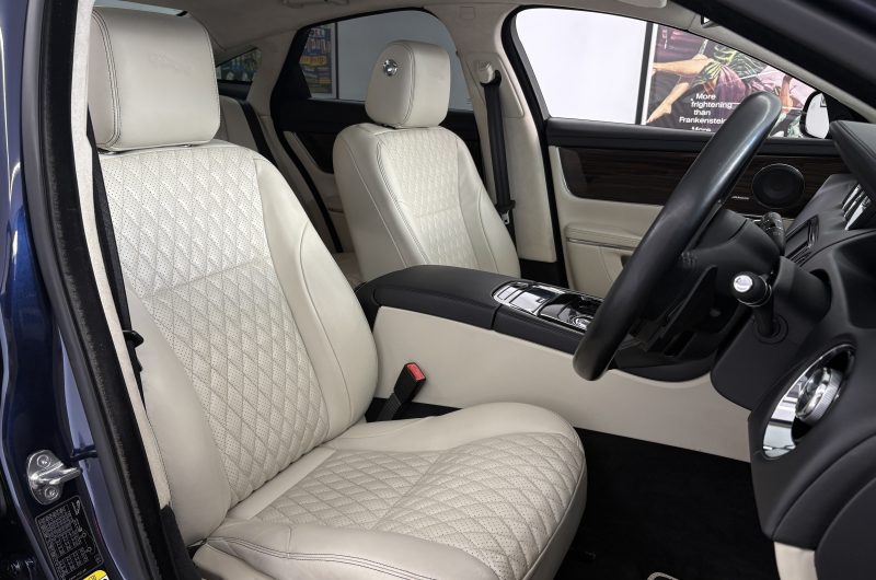Interior 12