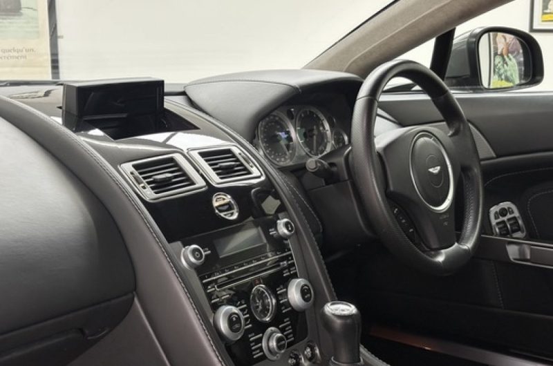 Interior 4