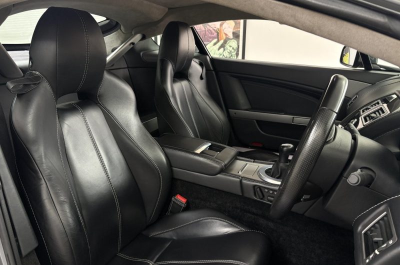 Interior 6