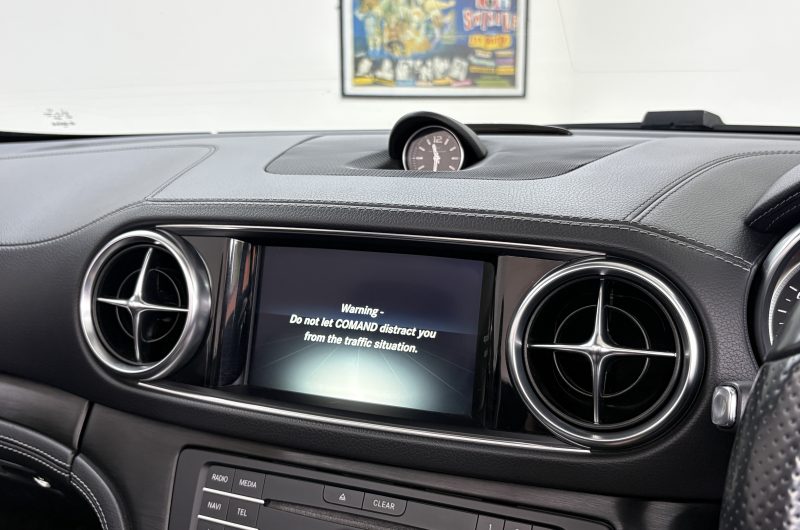 Interior 11