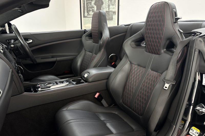 Interior 8