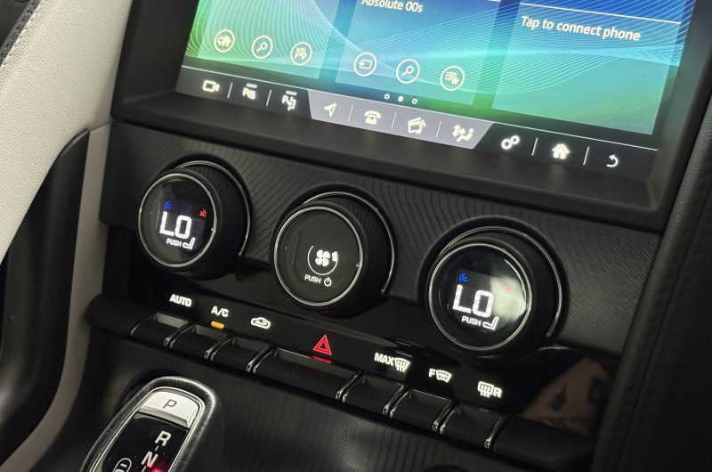 Interior 11