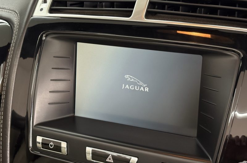 Interior 7