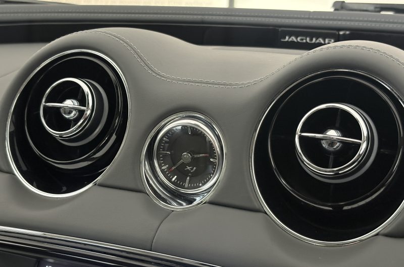 Interior 7