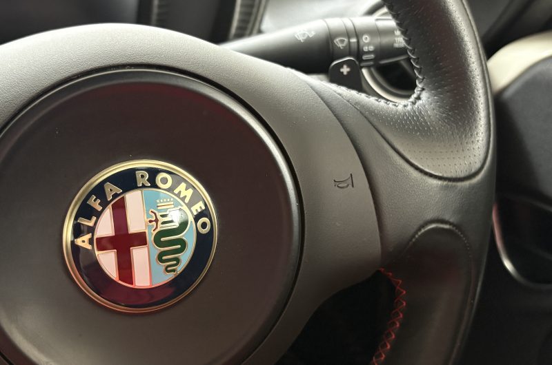Interior 8