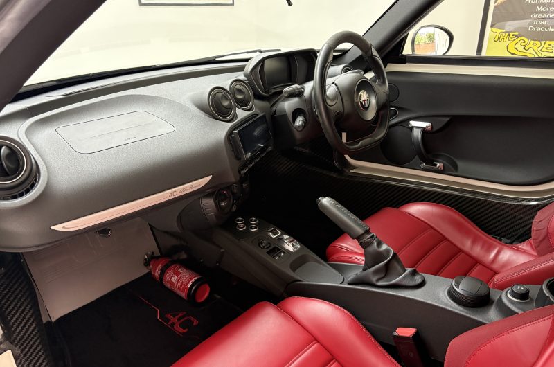 Interior 4