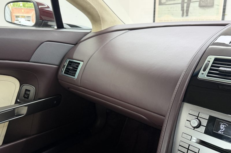 Interior 5