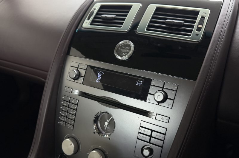 Interior 10