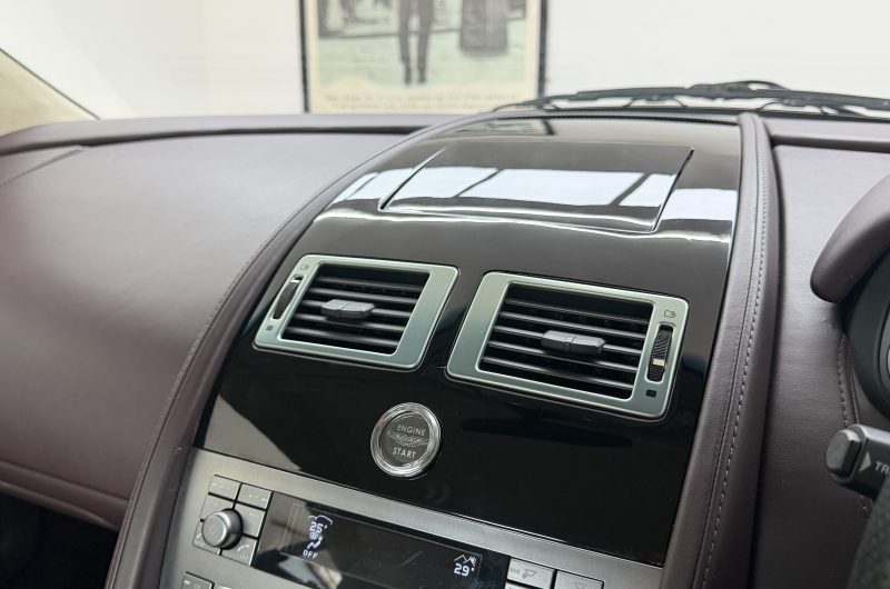 Interior 12
