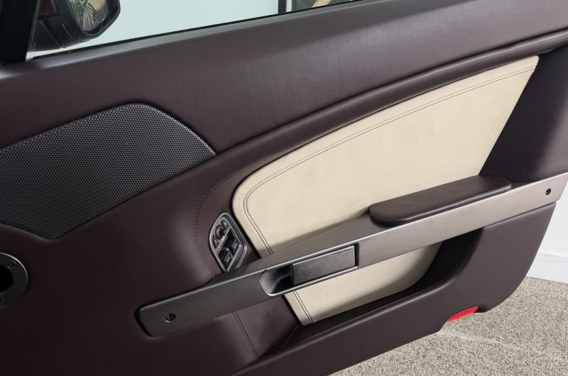 Interior 11