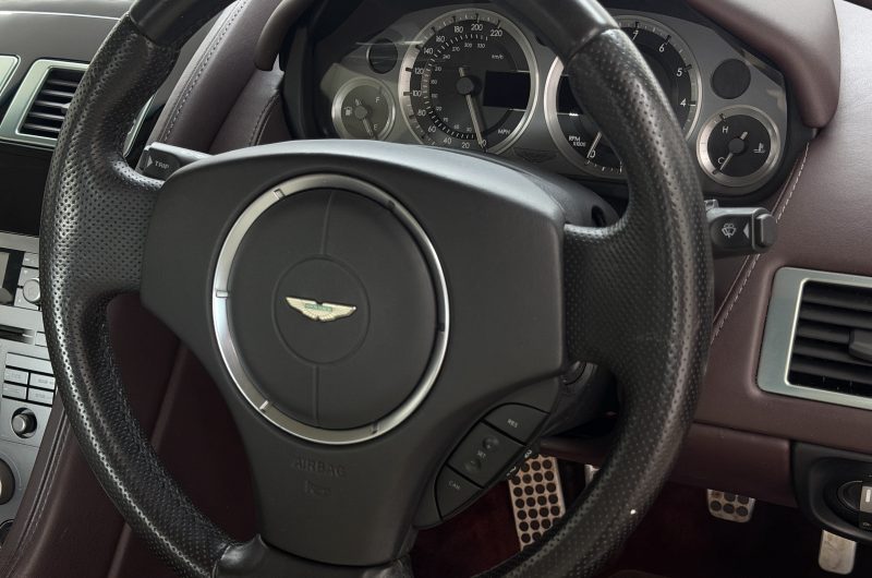 Interior 14