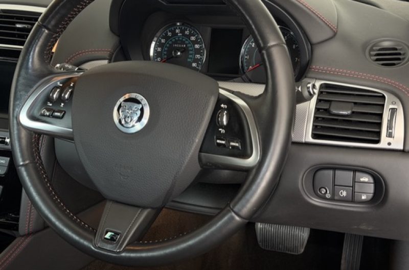 Interior 14
